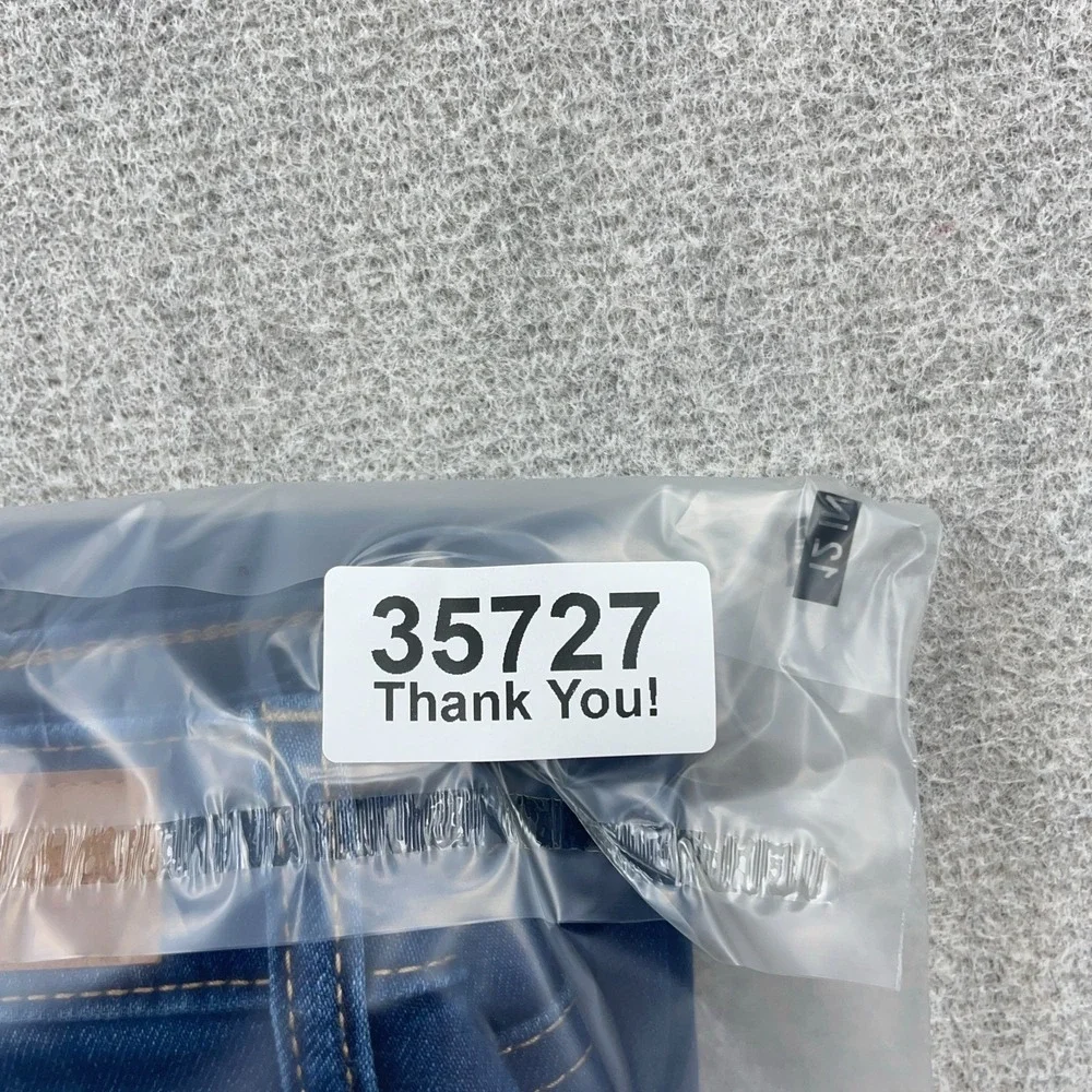 Judy Blue includes item